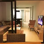 شقة Sunset Drive 90210 بينايدورم