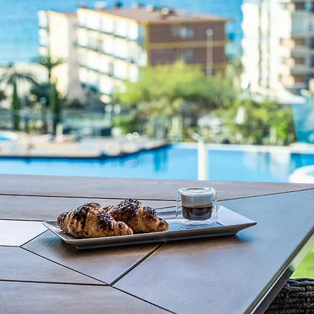 Sunset Drive 90210 Apartment Benidorm