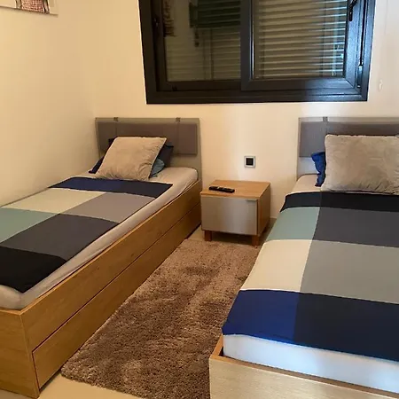 Daire Sunset Drive 90210