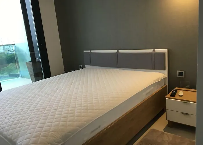 Sunset Drive 90210 * Benidorm