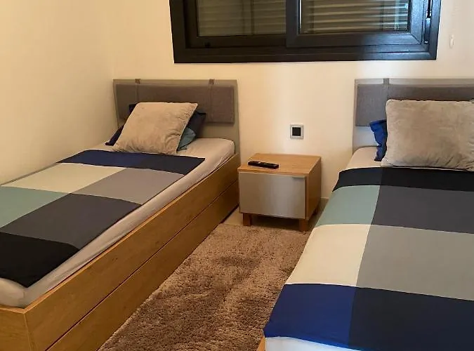 Lejlighed Sunset Drive 90210